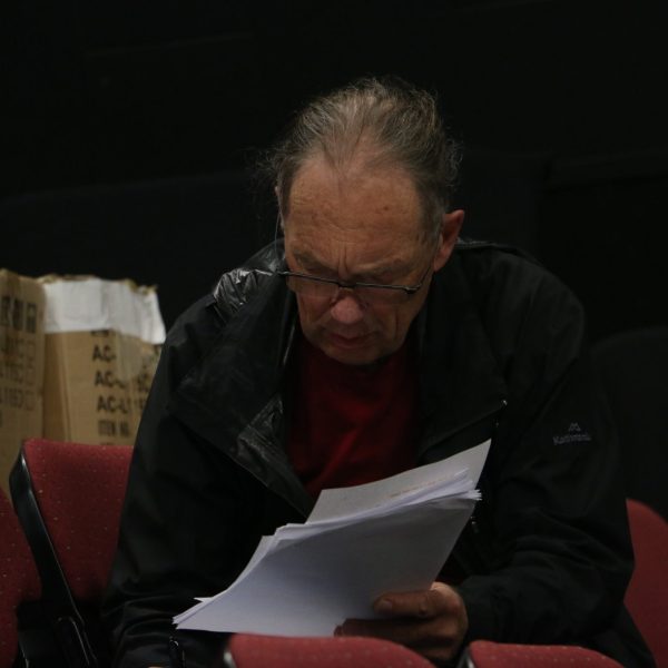Murray Edmond working with the script at the Paradise or the Impermanence of Ice Cream workshop, 2020