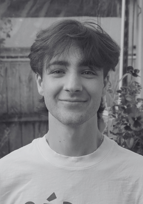 Headshot of Finn Lavery